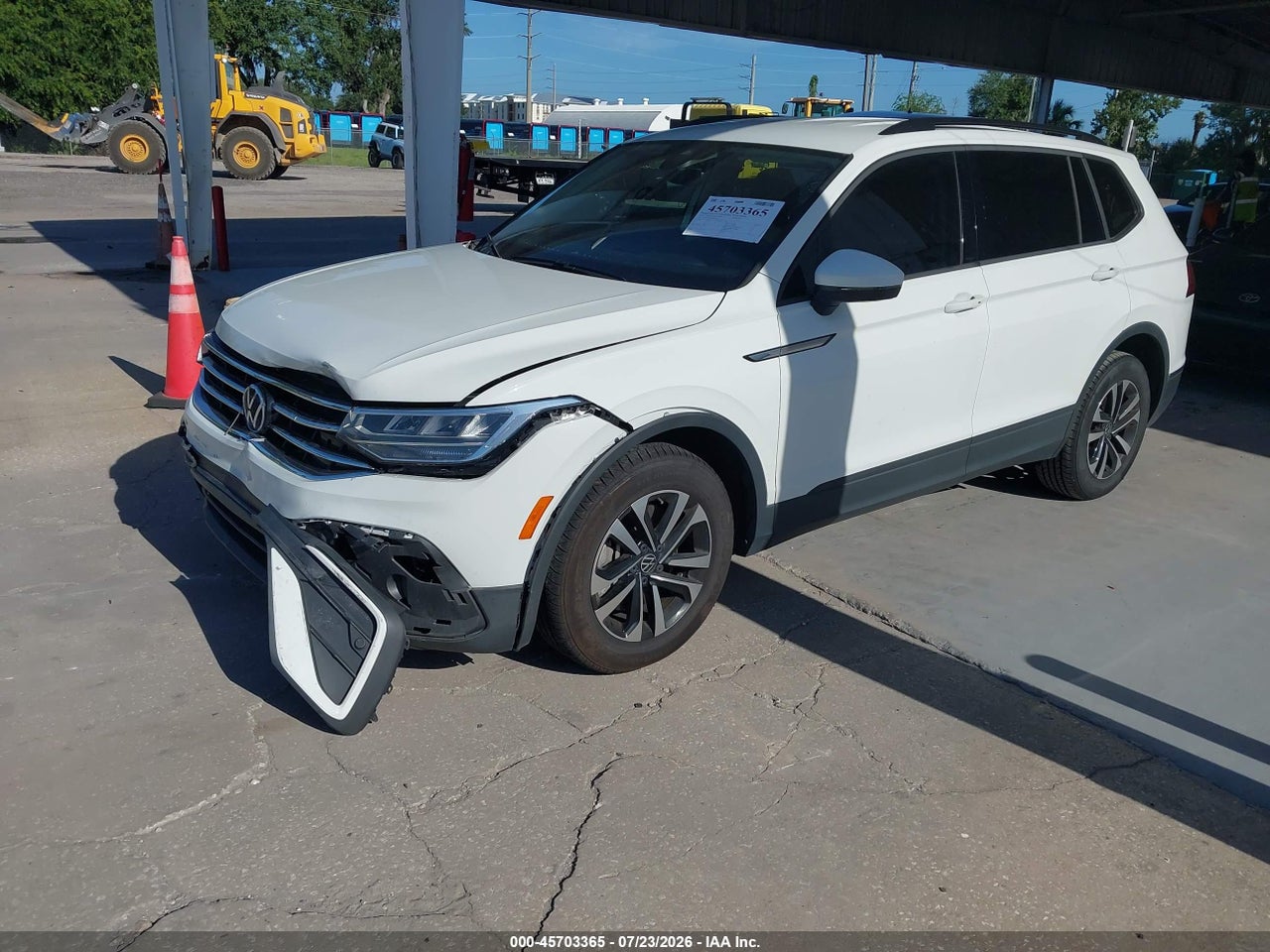2023 VOLKSWAGEN TIGUAN 2.0T S · 2/10