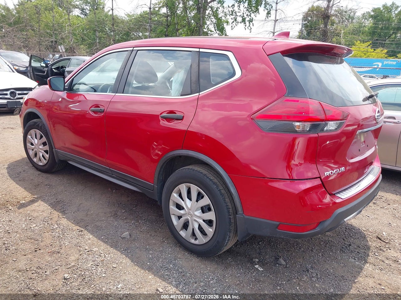 JN8AT2MV3HW****** · 2017 NISSAN ROGUE S · 3/11