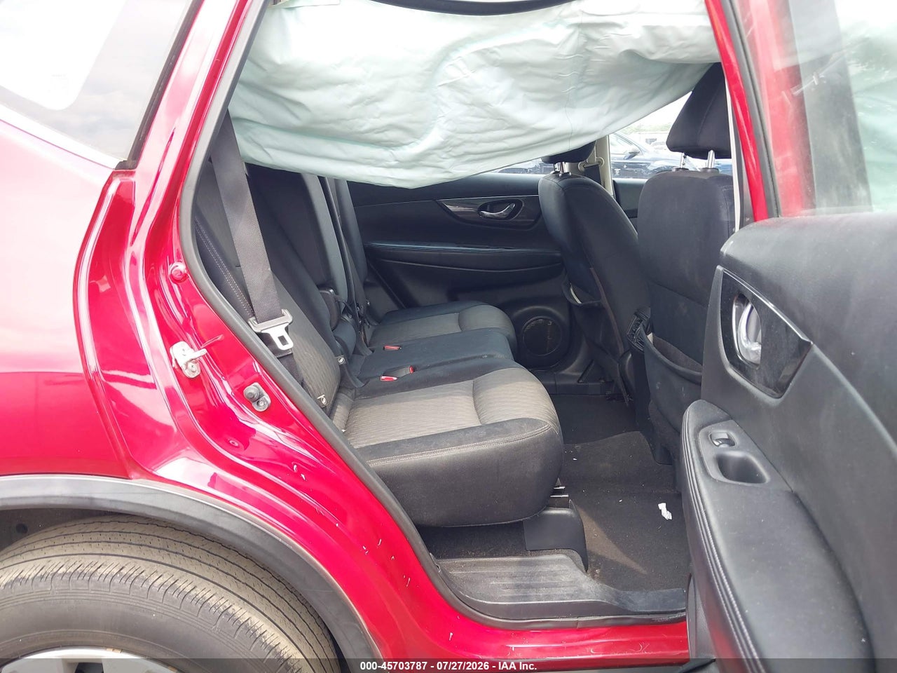 JN8AT2MV3HW****** · 2017 NISSAN ROGUE S · 8/11