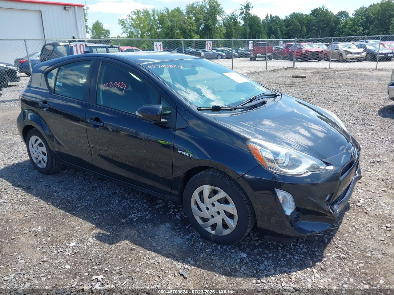 JTDKDTB37F1****** · 2015 TOYOTA PRIUS C TWO
