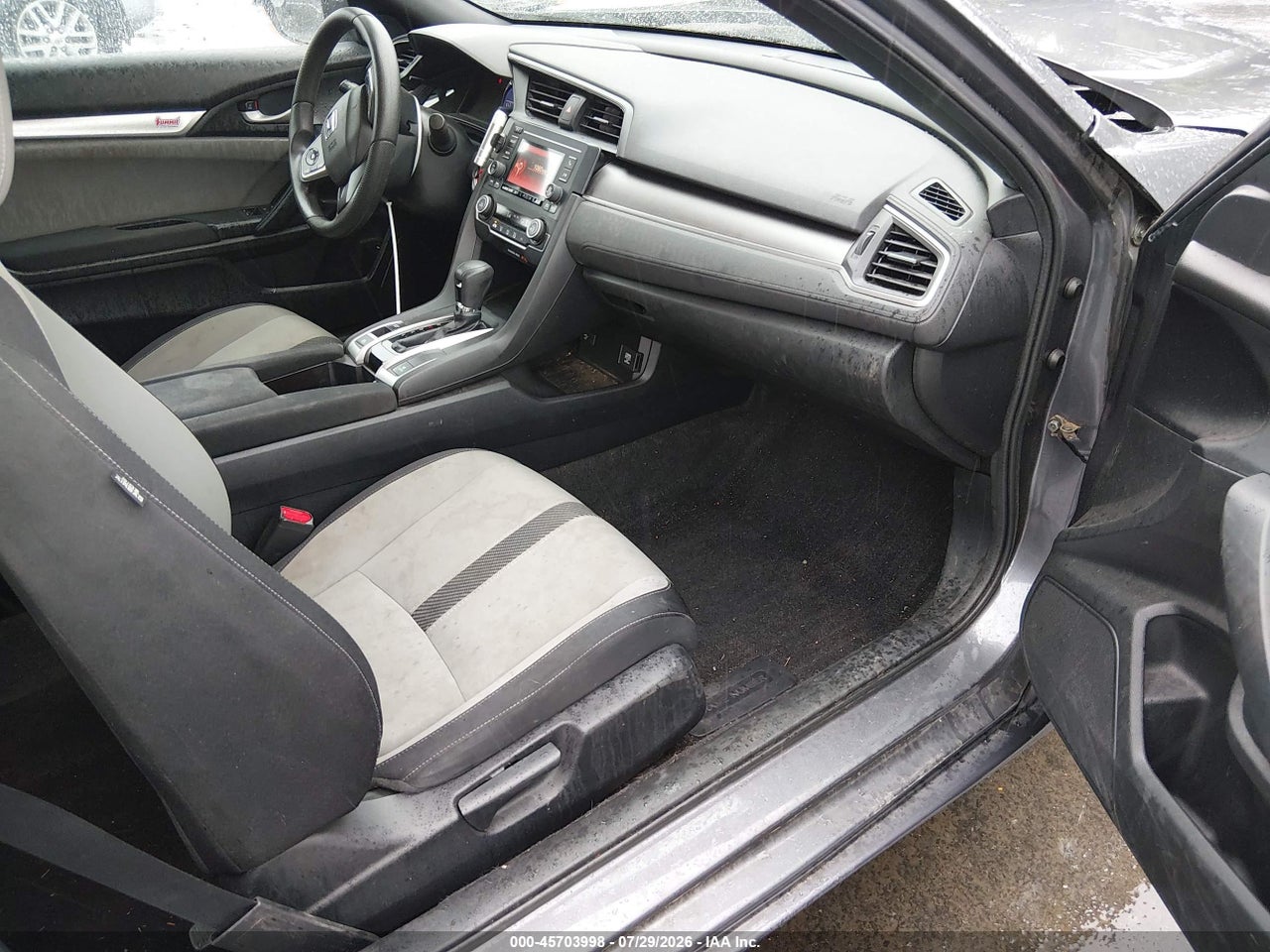 2HGFC4B08JH****** · 2018 HONDA CIVIC LX-P · 5/11
