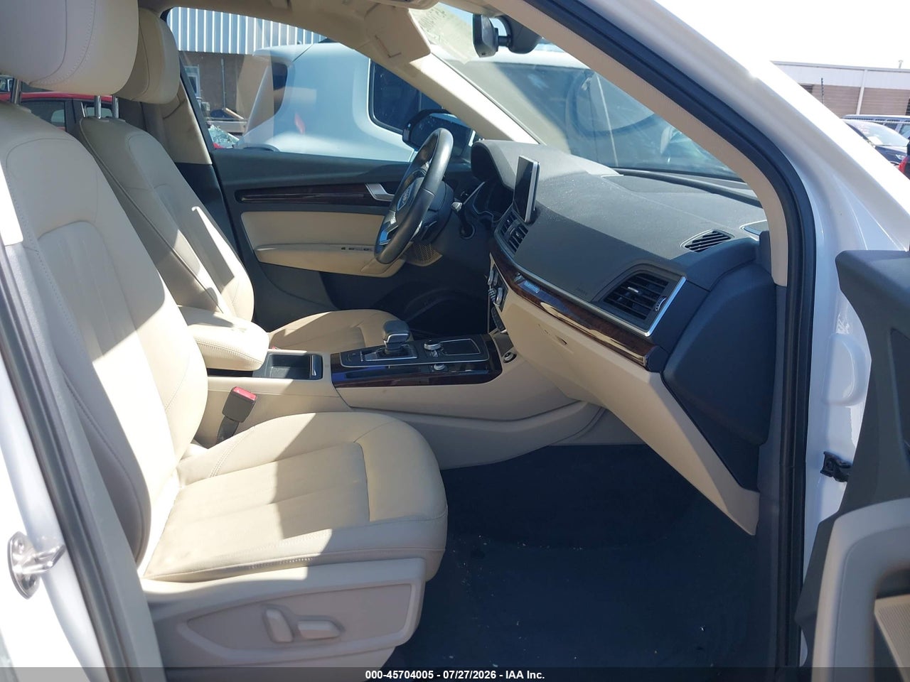 2018 AUDI Q5 2.0T PREMIUM/2.0T TECH PREMIUM · 5/11