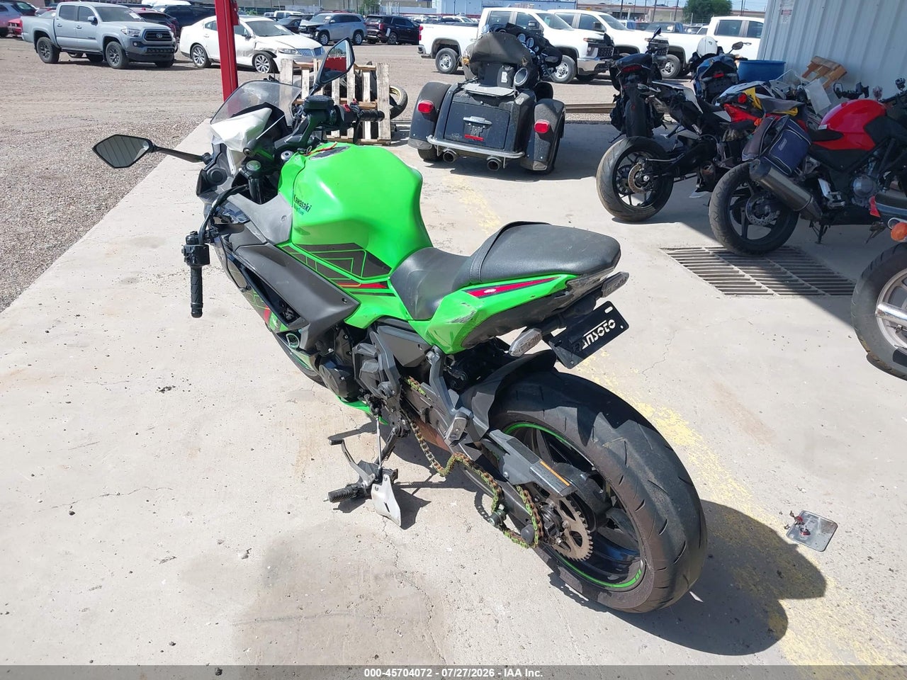 2024 KAWASAKI EX650 P · 4/11
