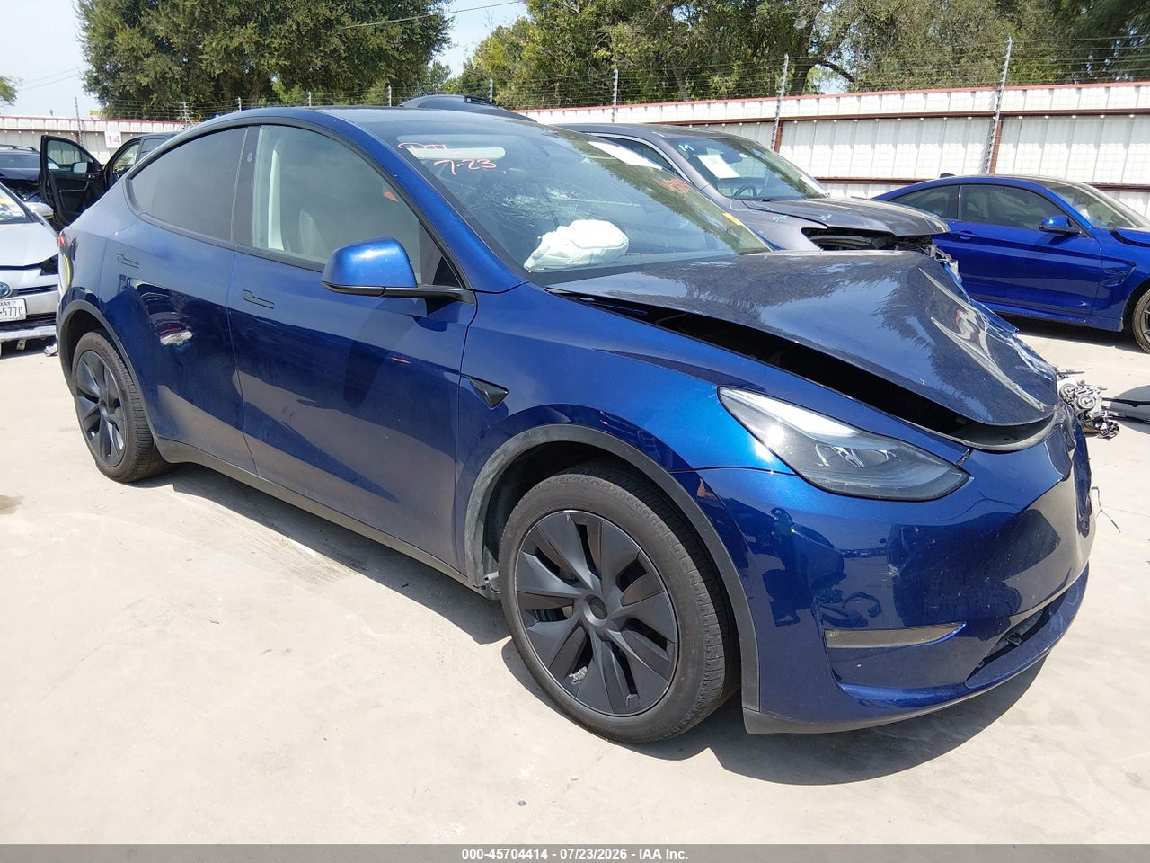 7SAYGDEE0RA****** · 2024 TESLA MODEL Y LONG RANGE DUAL MOTOR ALL-WHEEL DRIVE