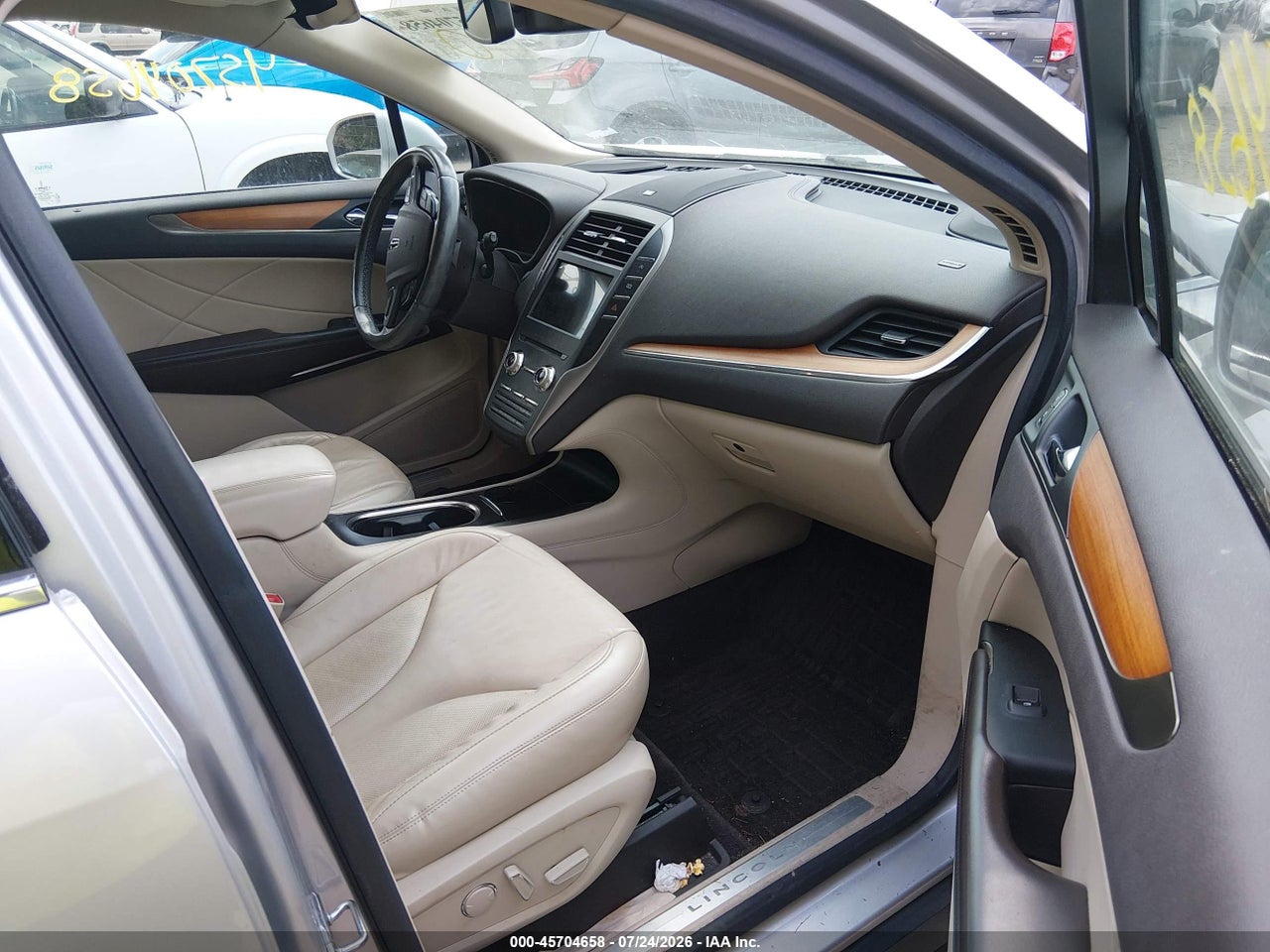 2017 LINCOLN MKC SELECT · 5/11