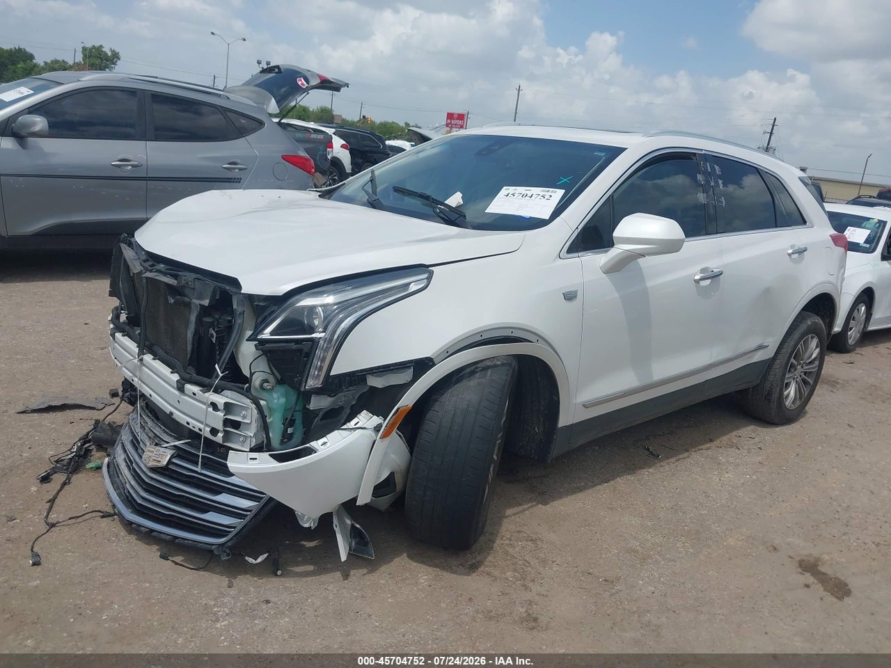 2017 CADILLAC XT5 LUXURY · 2/10