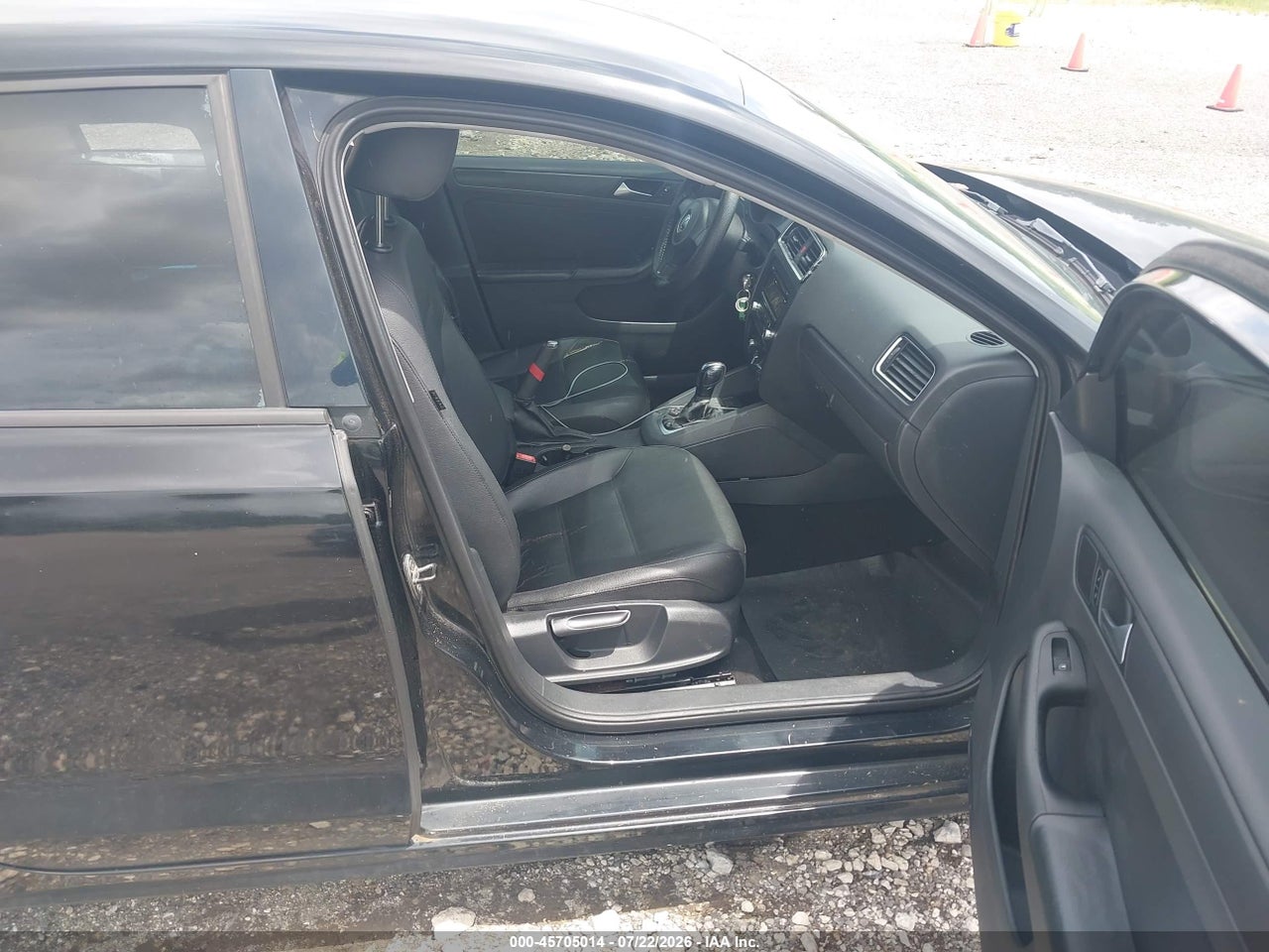 2012 VOLKSWAGEN JETTA 2.5L SE · 5/11