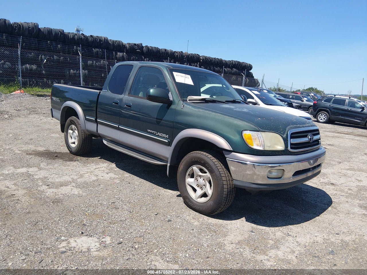 5TBBT48171S****** · 2001 TOYOTA TUNDRA LTD V8