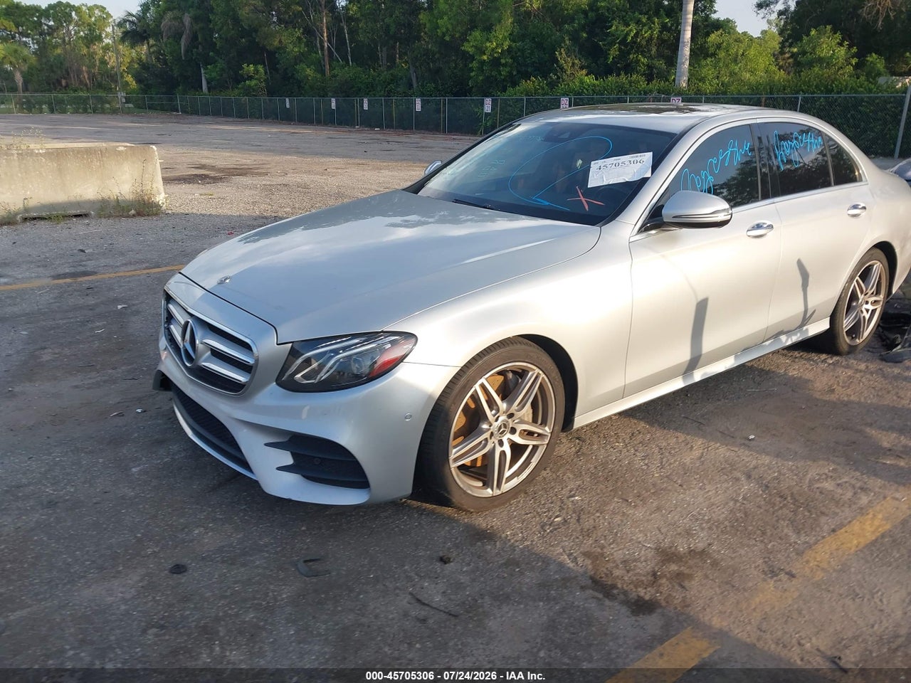 2018 MERCEDES-BENZ E 300 · 2/11