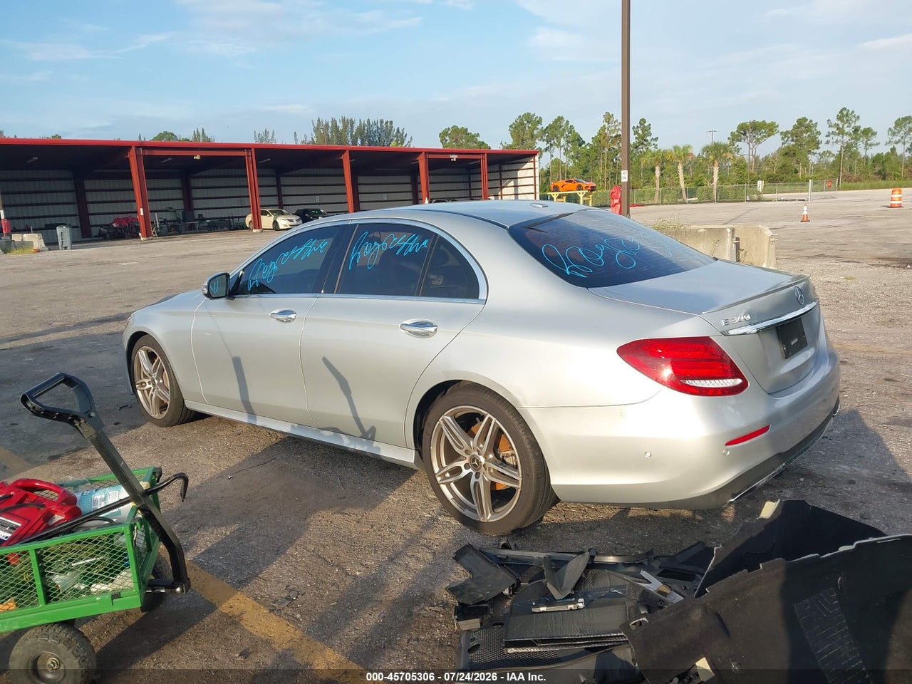 2018 MERCEDES-BENZ E 300 · 3/11