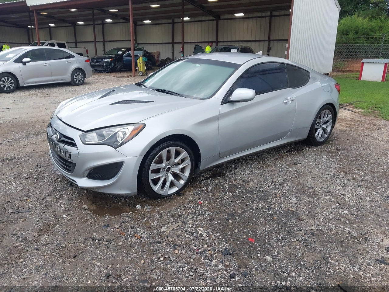 2013 HYUNDAI GENESIS 2.0T · 2/11