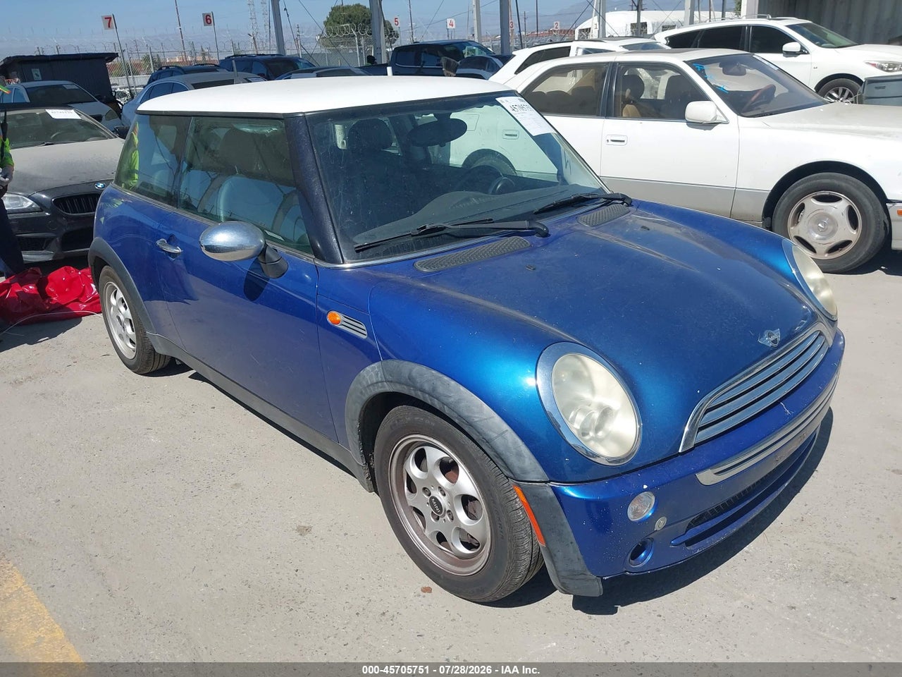 WMWRC33525T****** · 2005 MINI COOPER