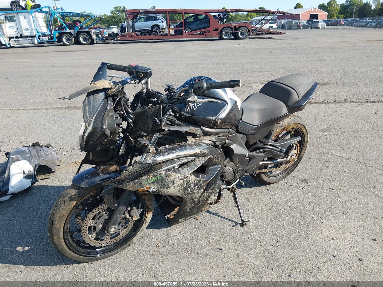 2016 KAWASAKI EX650 E · 2/11