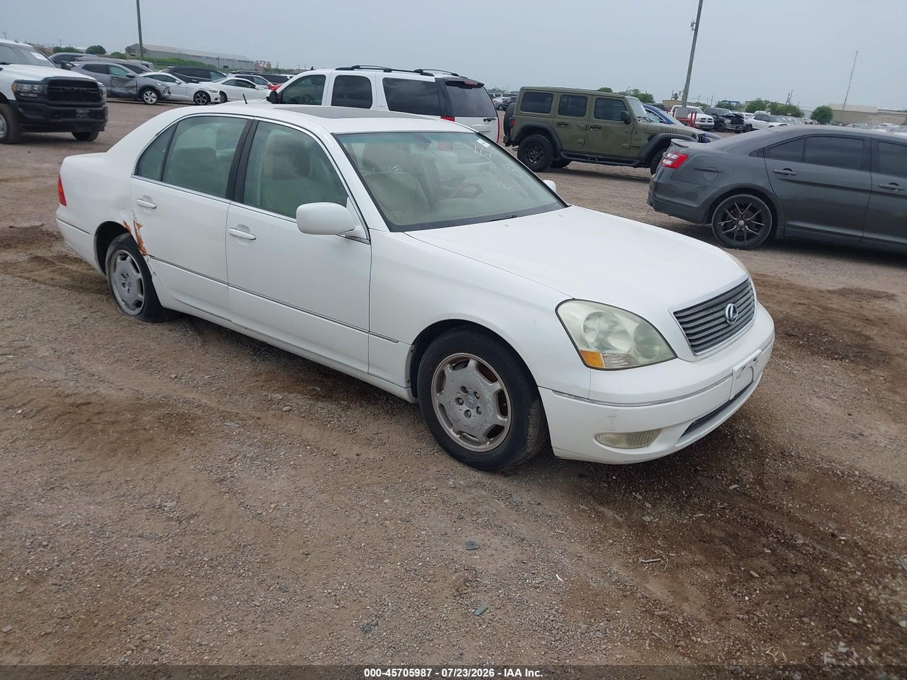 JTHBN30F220****** · 2002 LEXUS LS 430