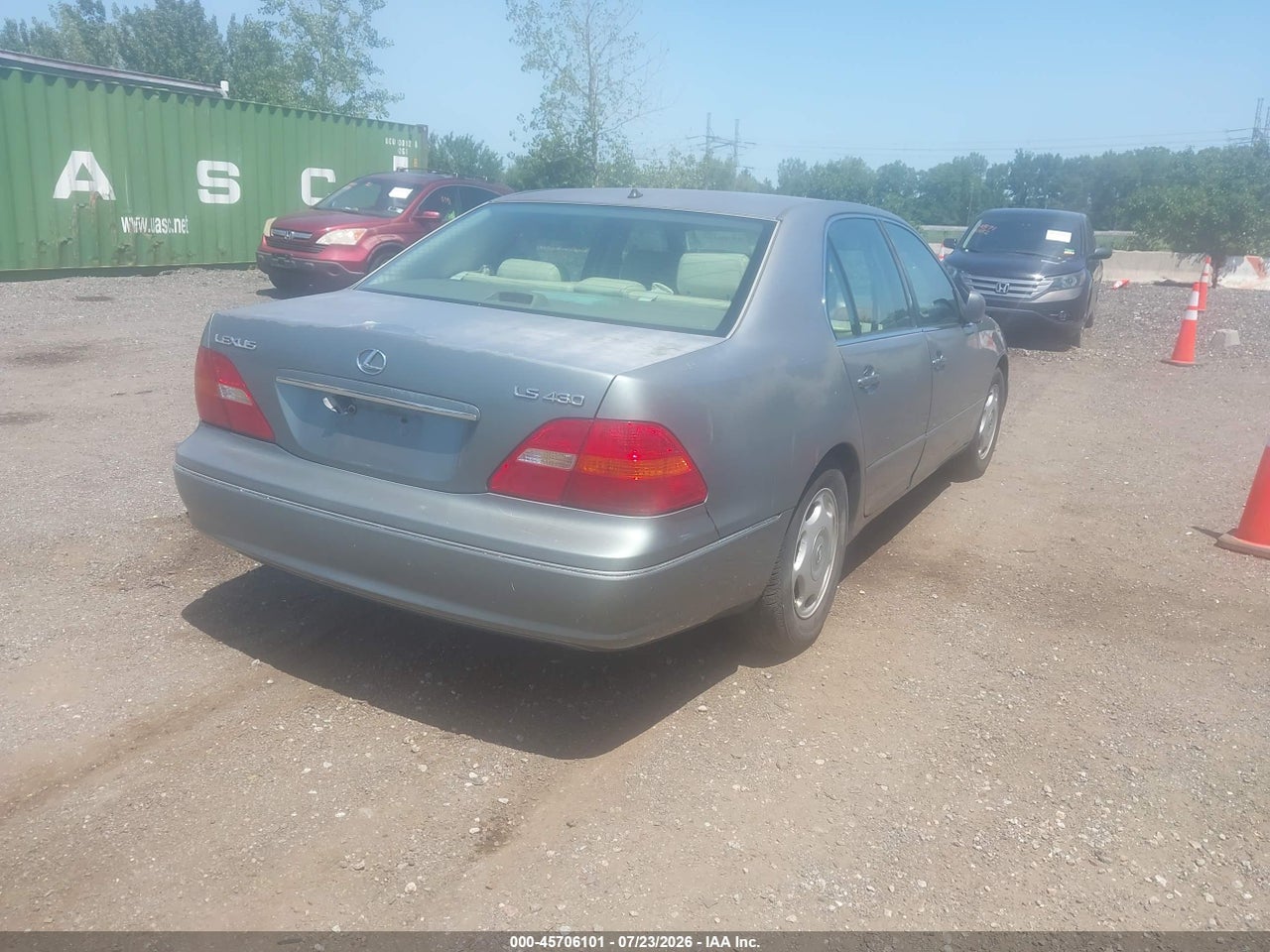 2002 LEXUS LS 430 · 4/11