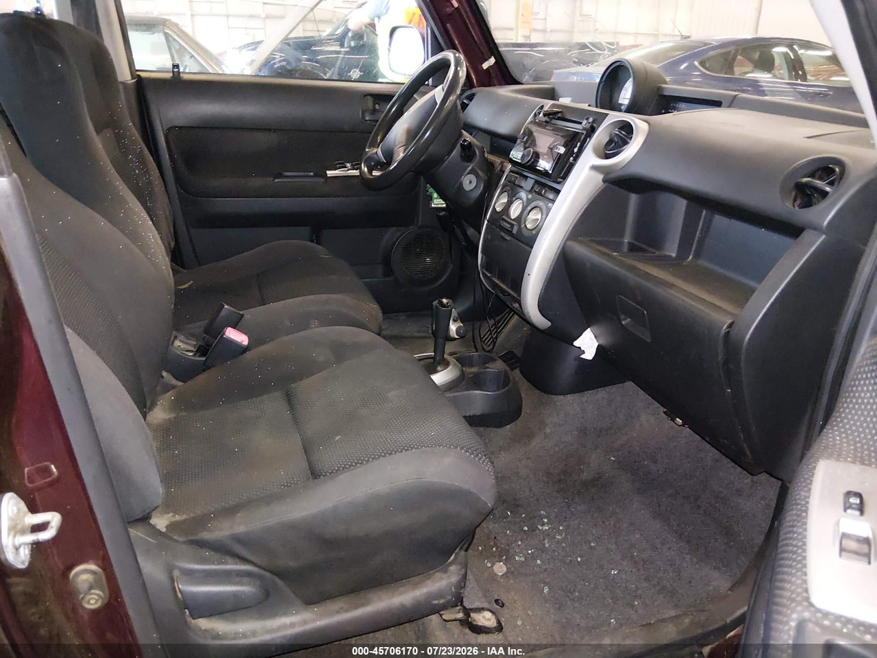 2004 SCION XB · 5/11