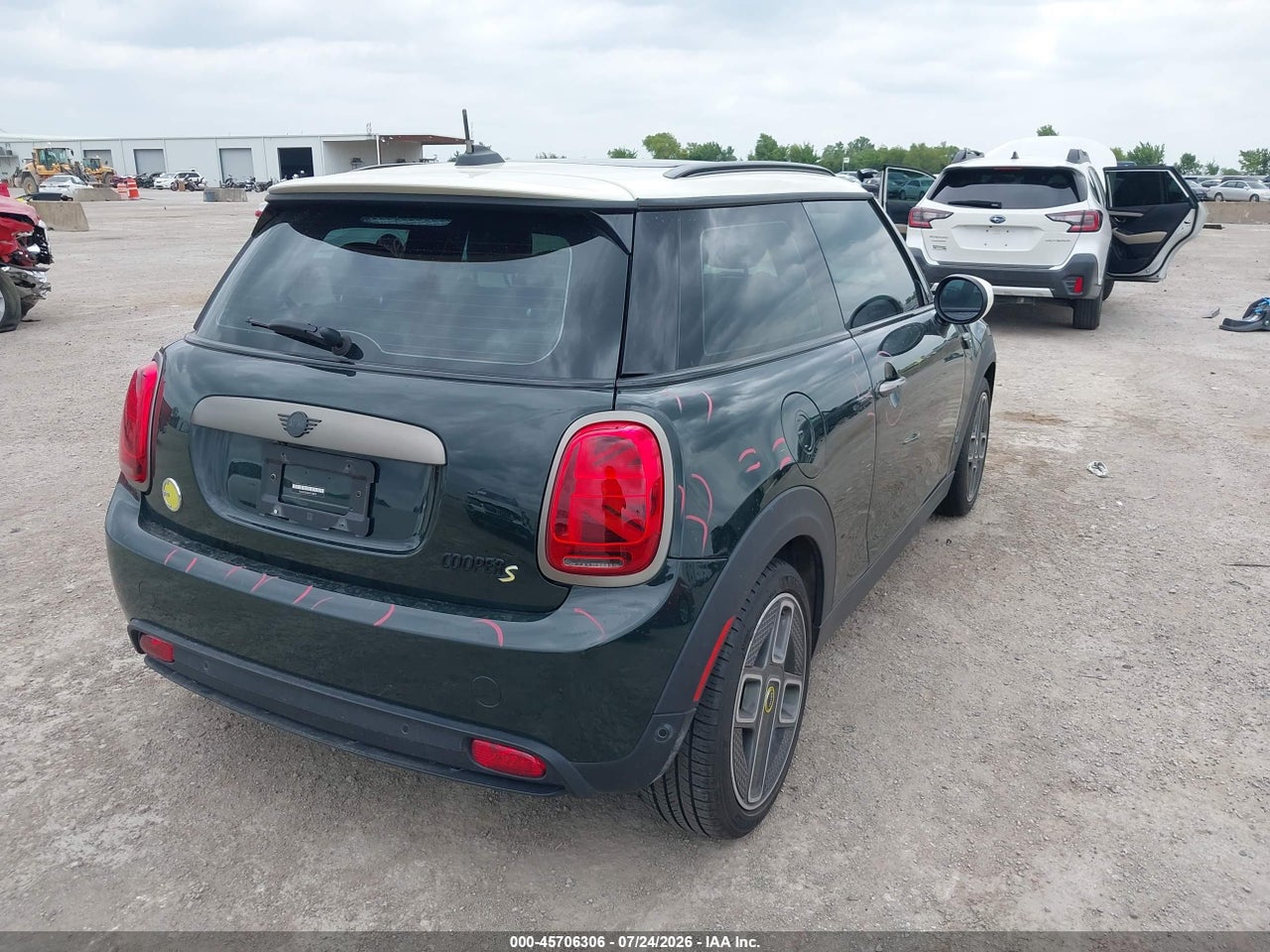 2023 MINI SE HARDTOP COOPER · 4/11