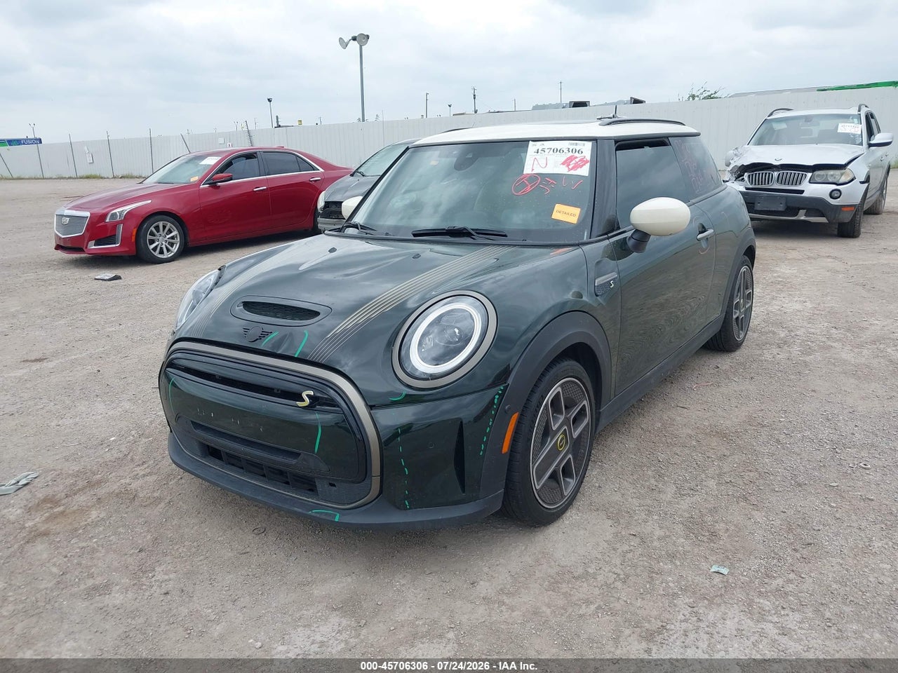 2023 MINI SE HARDTOP COOPER · 2/11