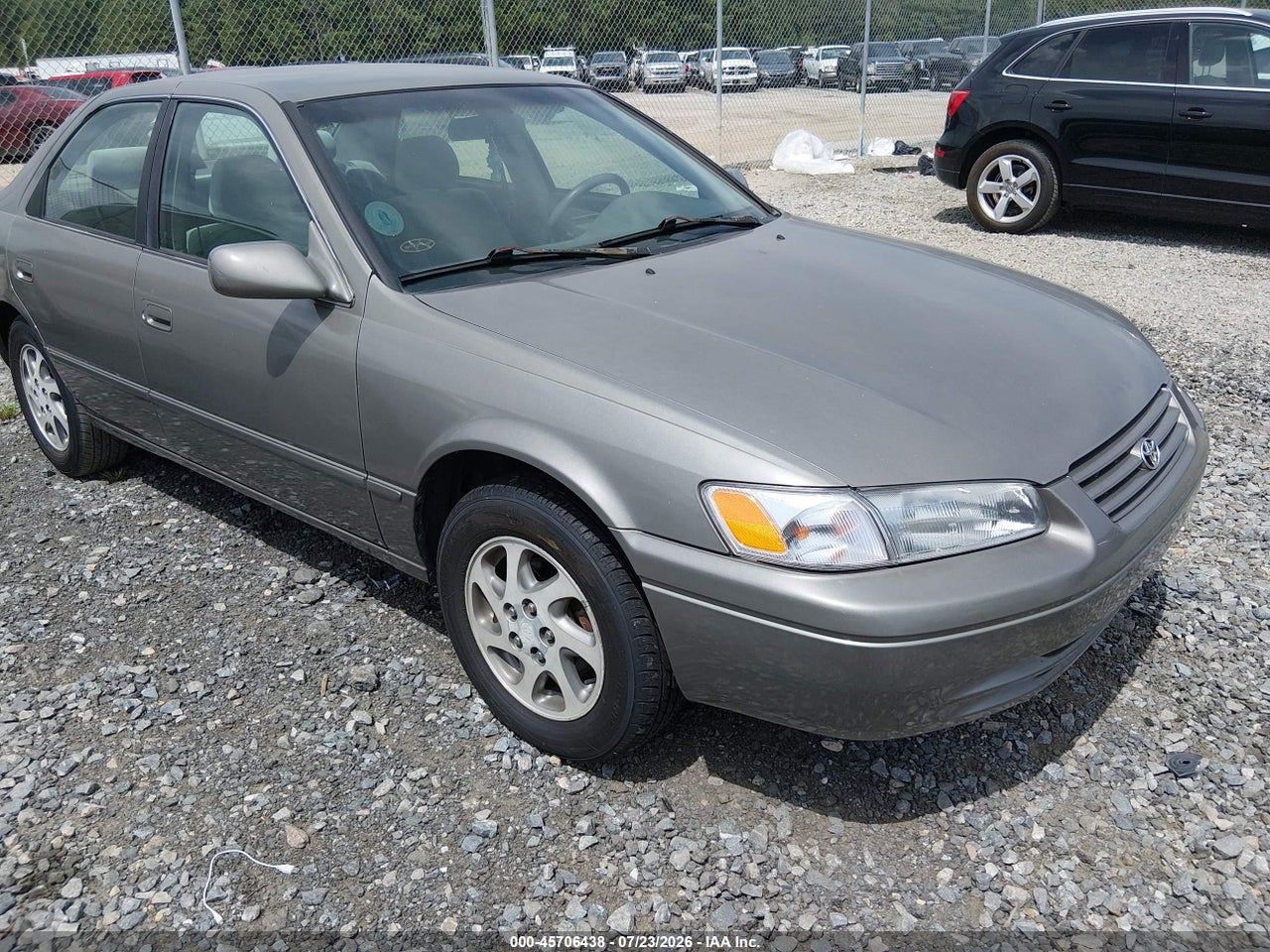 4T1BF28K1XU****** · 1999 TOYOTA CAMRY LE V6