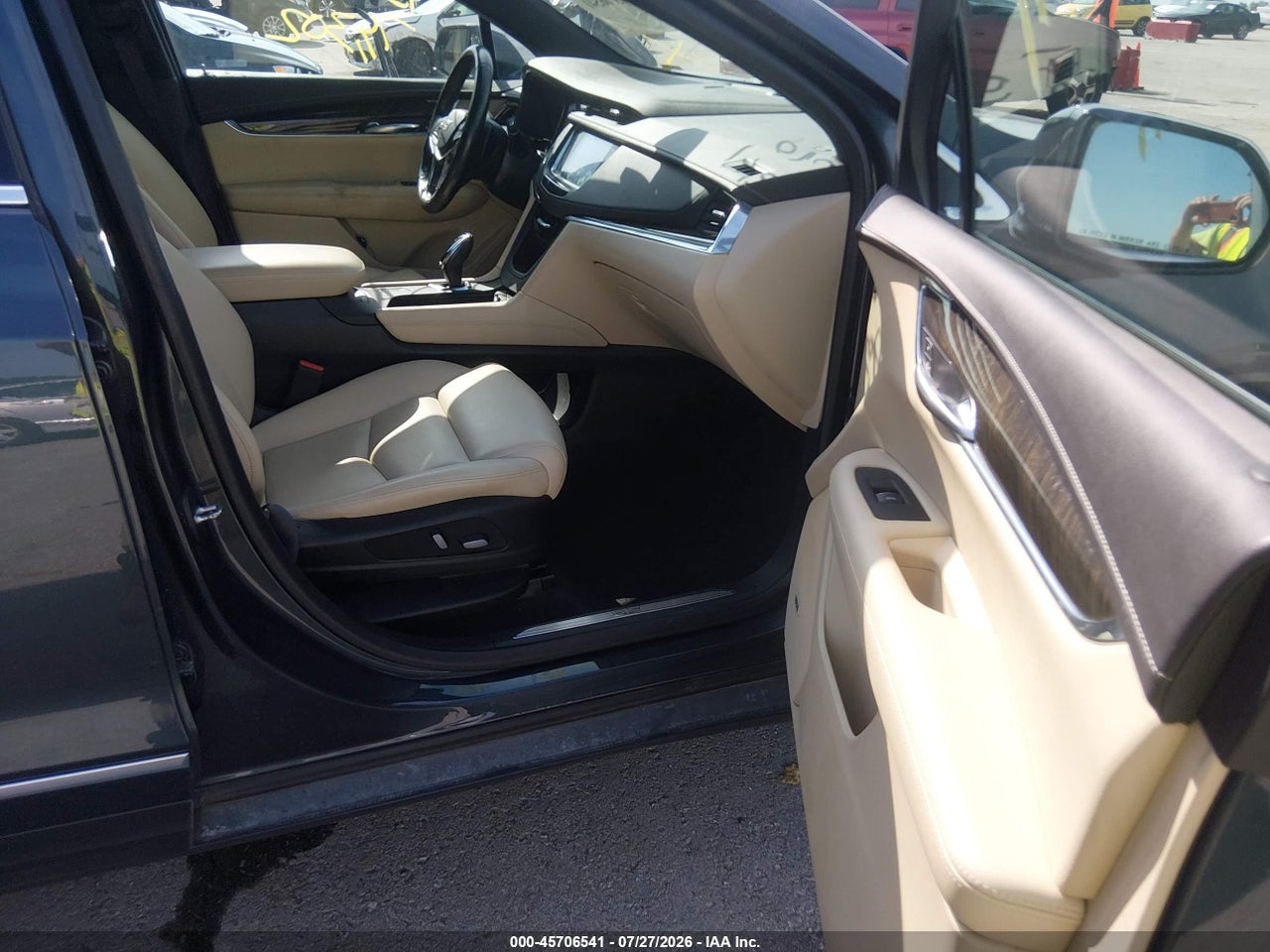 2019 CADILLAC XT5 STANDARD · 5/11