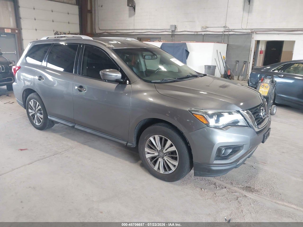 5N1DR2MN7JC****** · 2018 NISSAN PATHFINDER SL