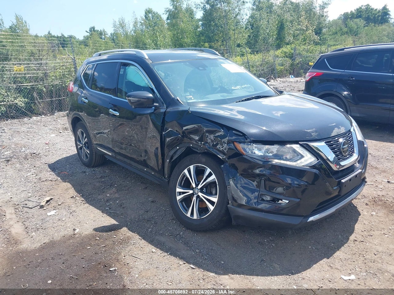 5N1AT2MV8JC****** · 2018 NISSAN ROGUE SL