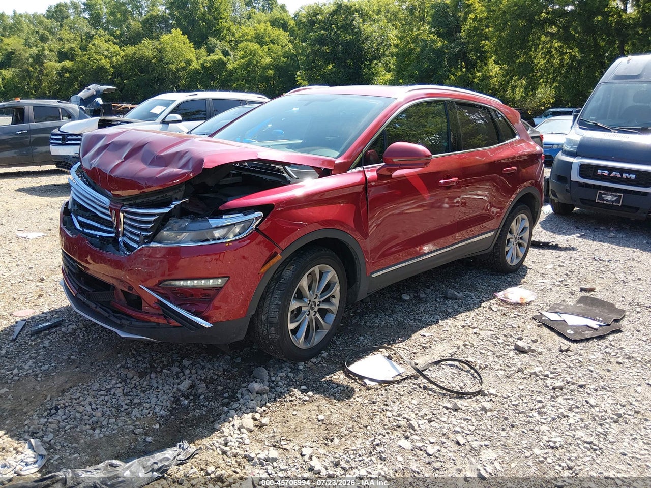 2017 LINCOLN MKC SELECT · 2/11