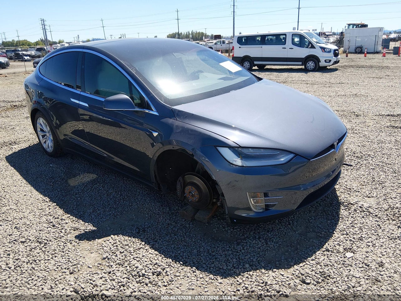 5YJXCDE29LF****** · 2020 TESLA MODEL X LONG RANGE DUAL MOTOR ALL-WHEEL DRIVE/LONG RANGE PLUS DUAL MOTOR ALL-WHEEL DRIVE