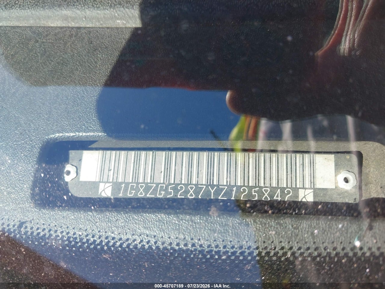 1G8ZG5287YZ****** · 2000 SATURN SL1 · 9/11