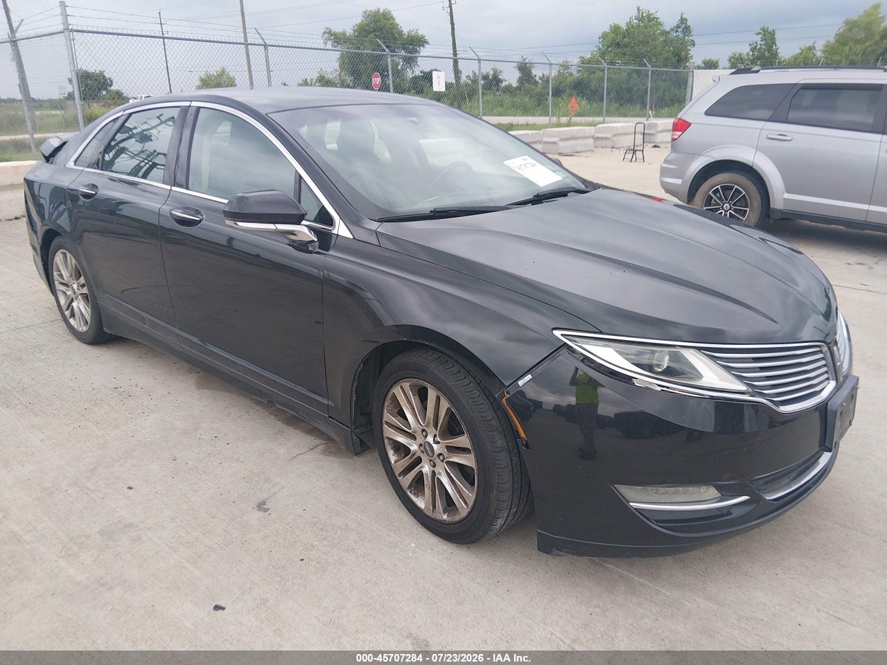 3LN6L2G92DR****** · 2013 LINCOLN MKZ