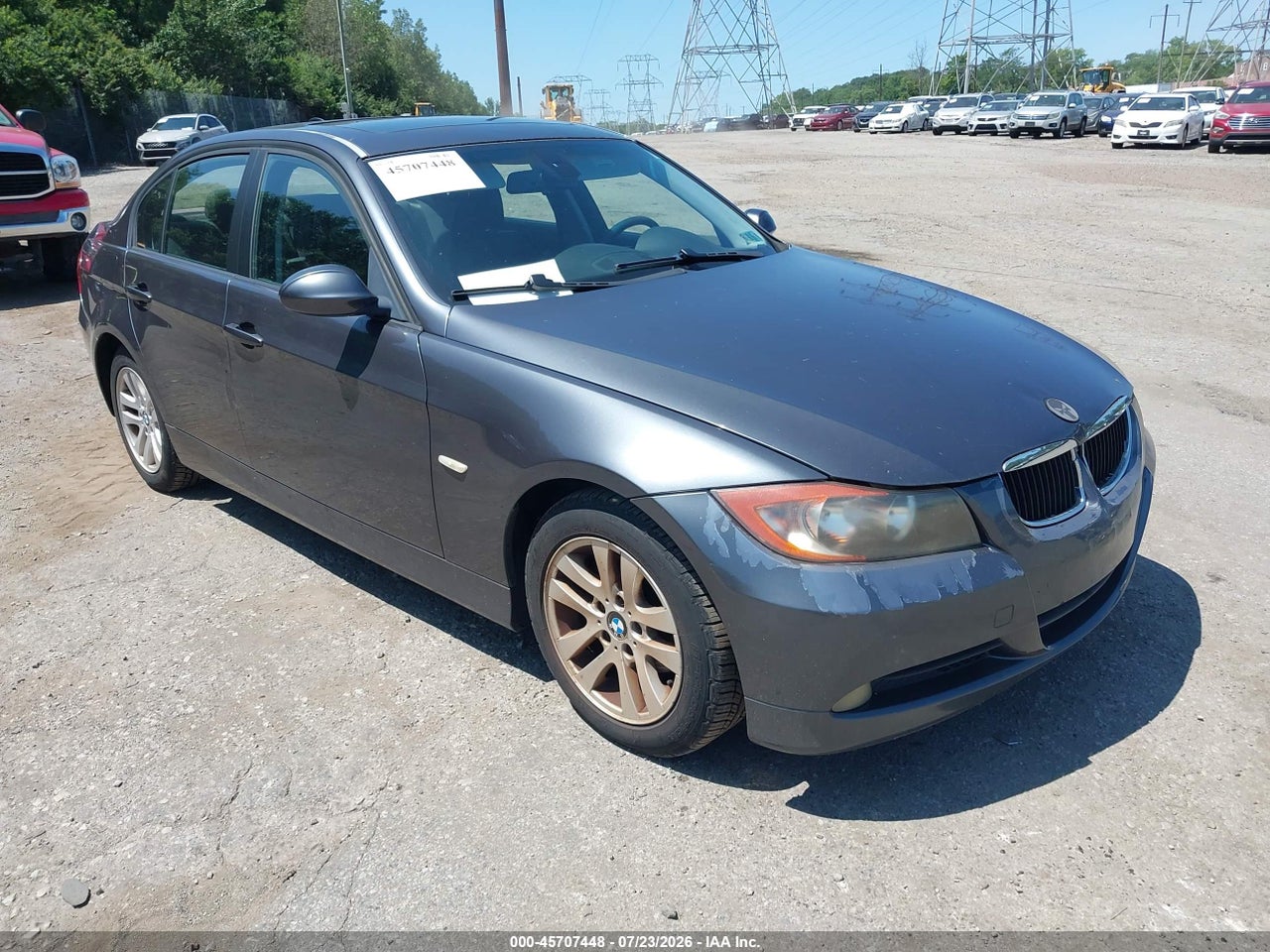 WBAVB13536P****** · 2006 BMW 325I