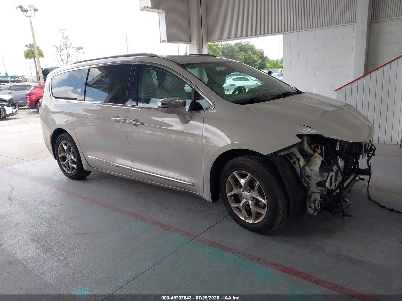 2C4RC1GG0HR****** · 2017 CHRYSLER PACIFICA LIMITED