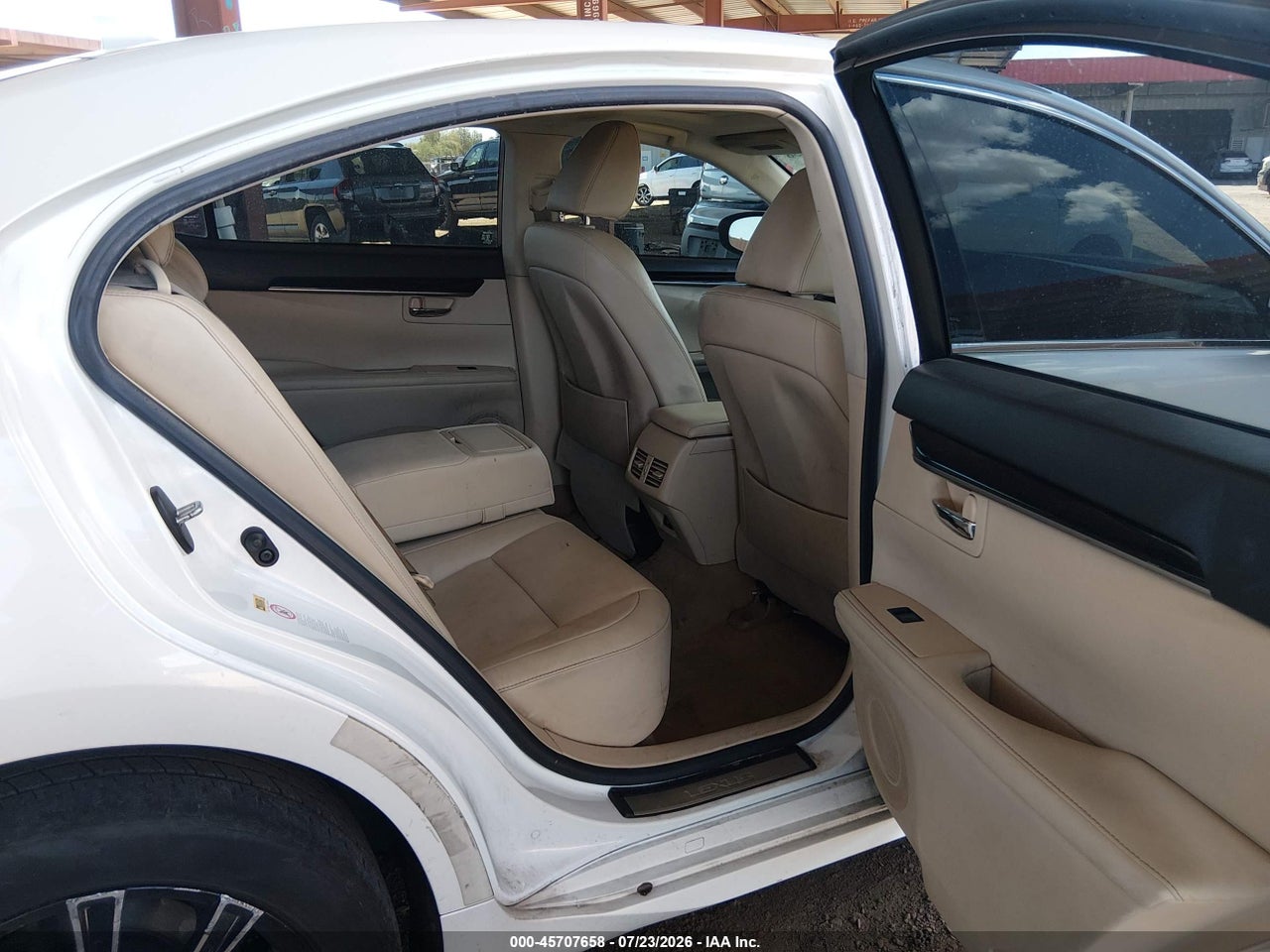 JTHBK1GG3E2****** · 2014 LEXUS ES 350 · 8/11