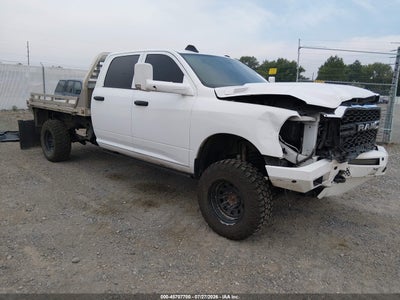 2022 RAM 3500 TRADESMAN 4X4 8' BOX