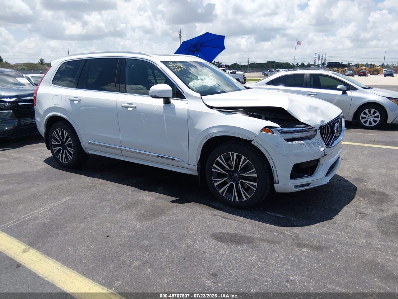 YV4102CK1N1****** · 2022 VOLVO XC90 T5 MOMENTUM 7 PASSENGER
