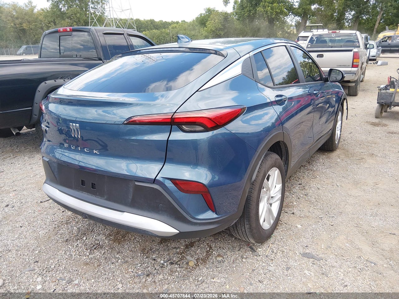 2025 BUICK ENVISTA PREFERRED FWD · 4/11
