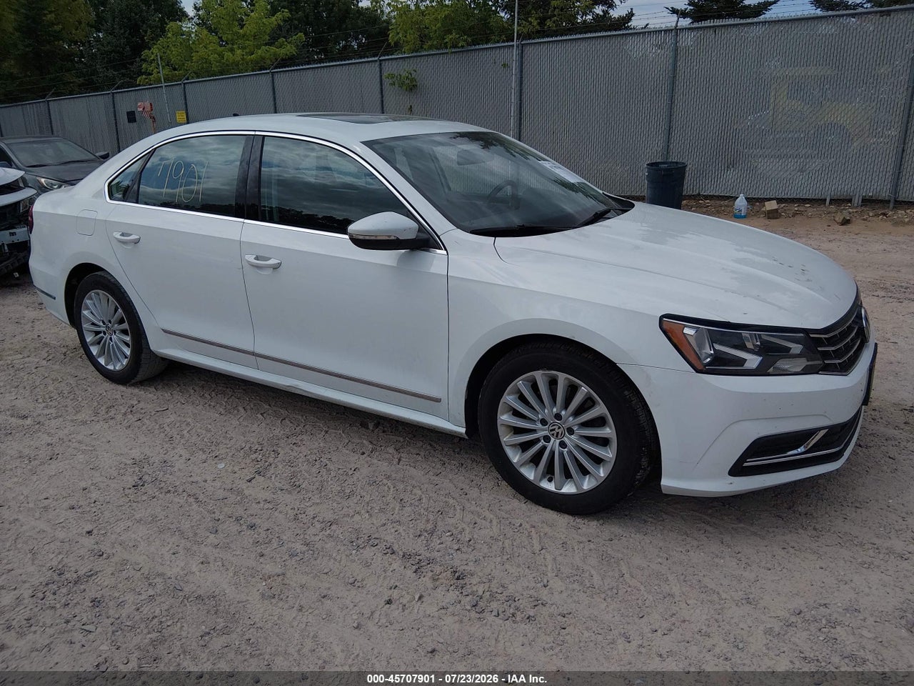 1VWBT7A39HC****** · 2017 VOLKSWAGEN PASSAT 1.8T SE
