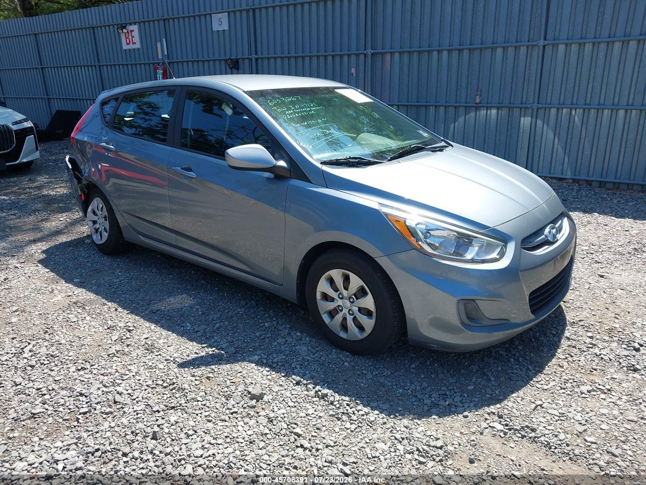 KMHCT5AE2HU****** · 2017 HYUNDAI ACCENT SE