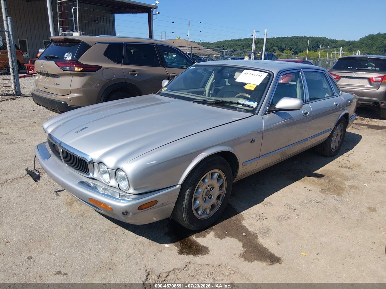 SAJDA14C63L****** · 2003 JAGUAR XJ XJ8 · 2/11