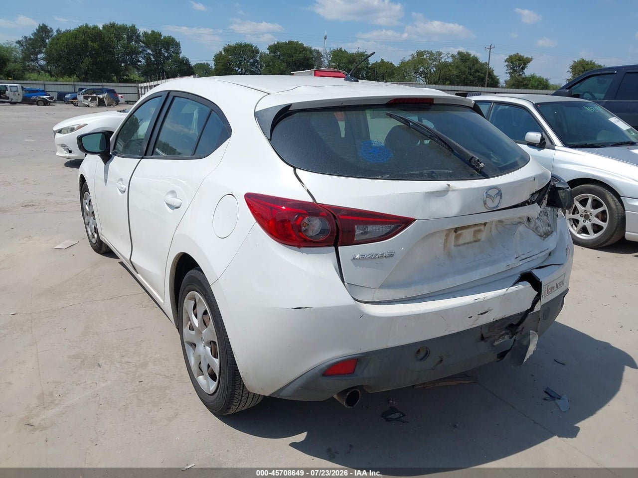 2016 MAZDA MAZDA3 I SPORT · 3/11