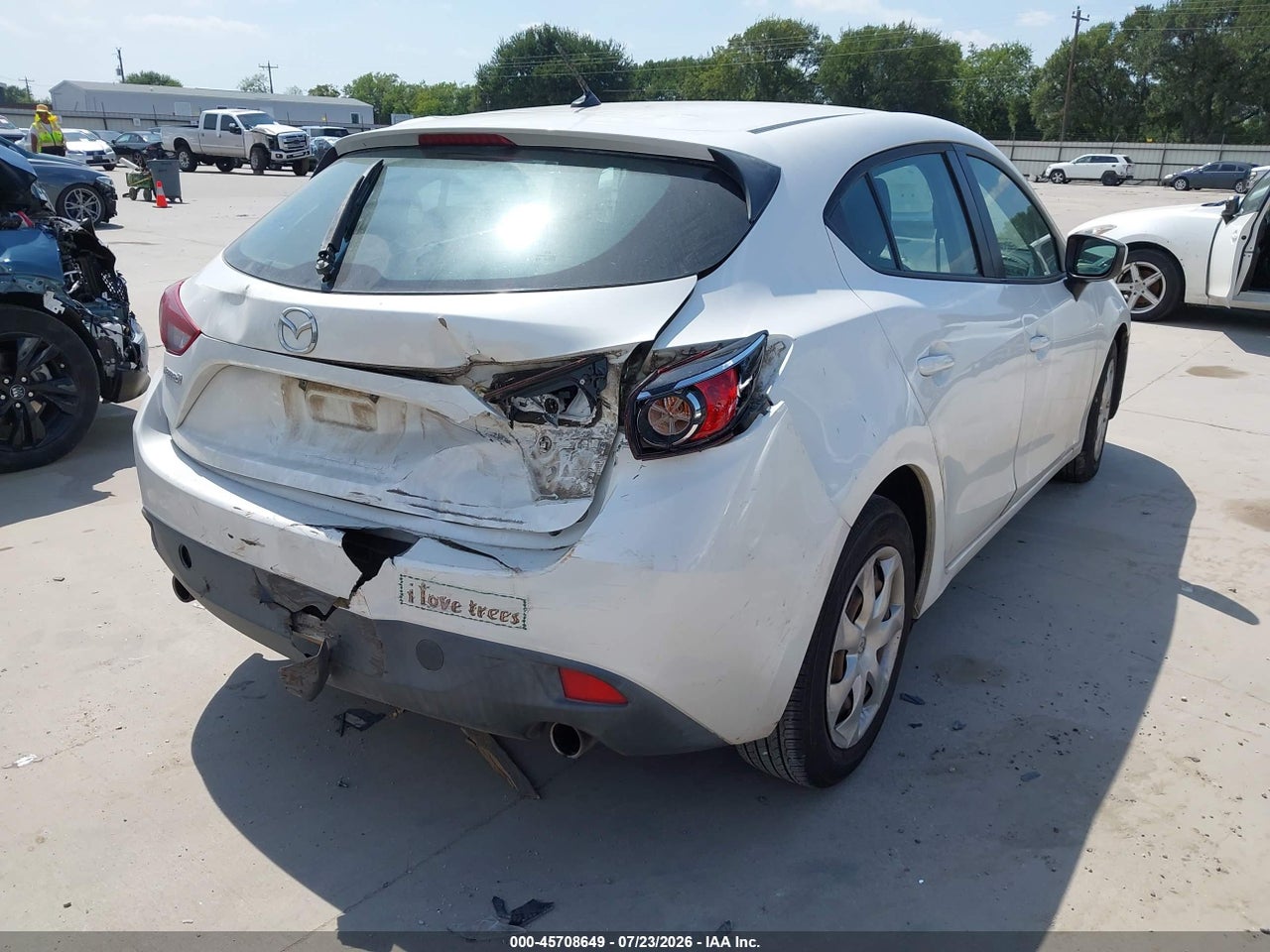 2016 MAZDA MAZDA3 I SPORT · 4/11