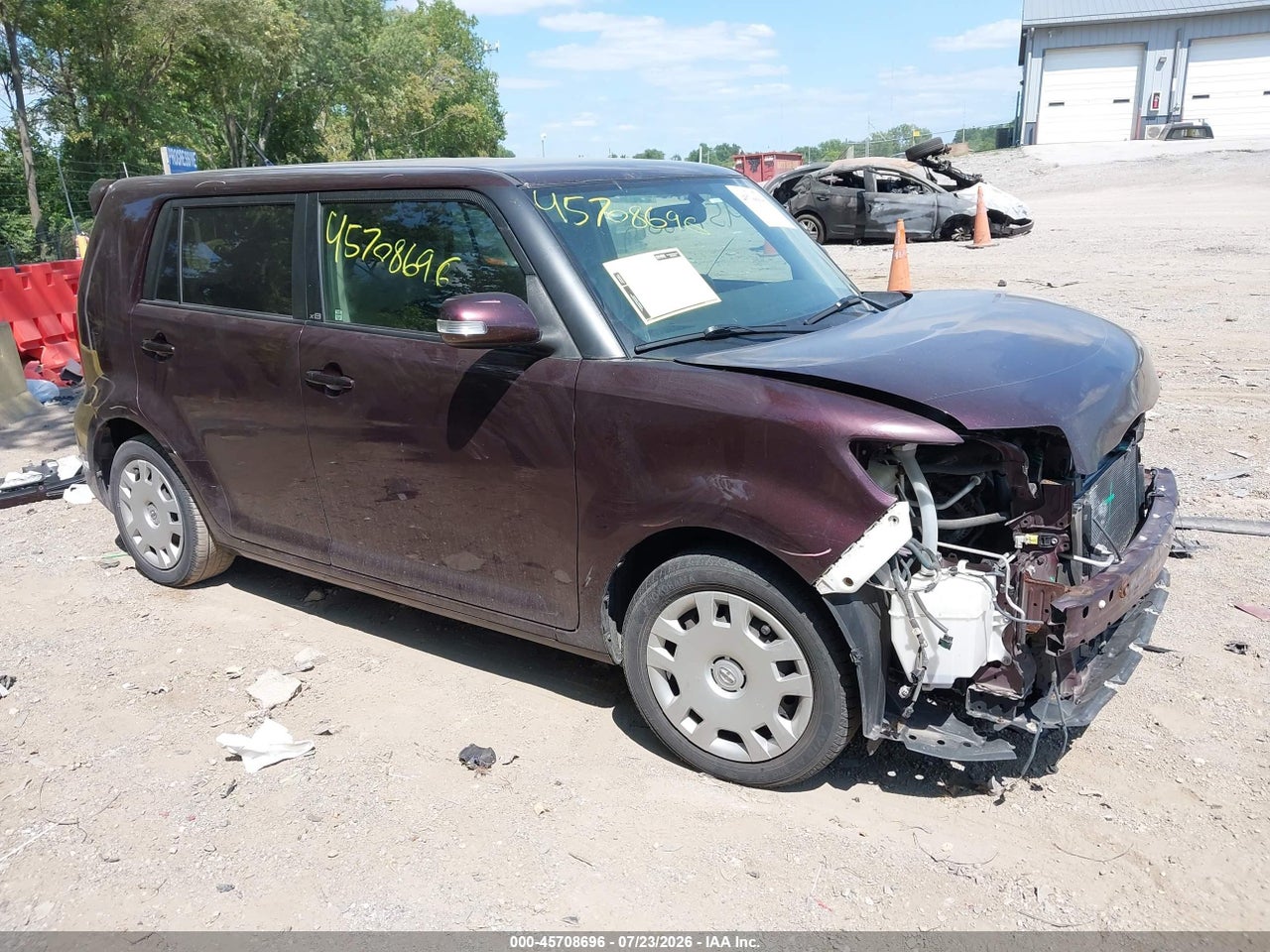JTLZE4FE1FJ****** · 2015 SCION XB