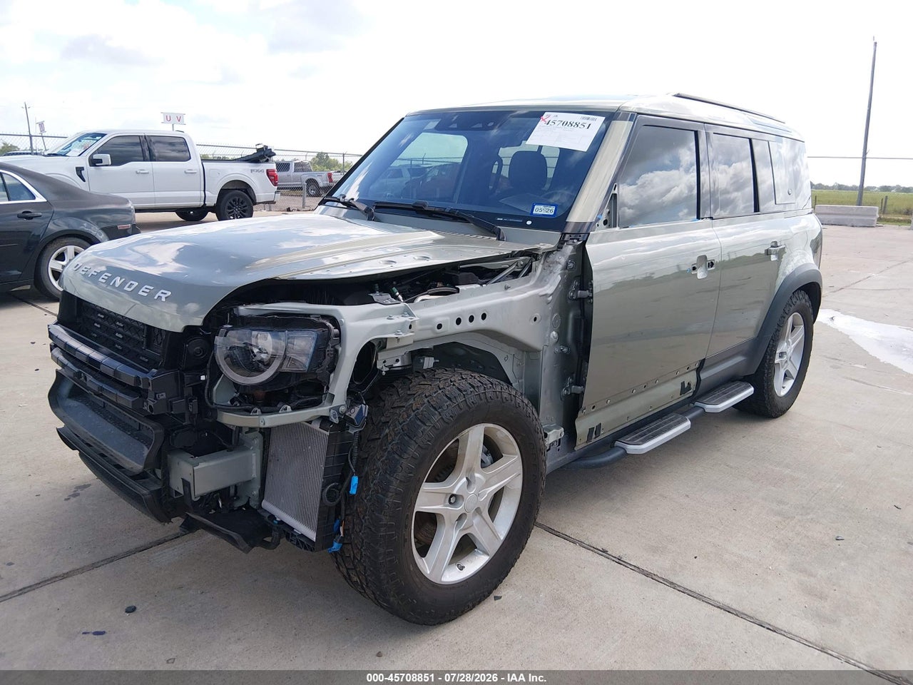 2021 LAND ROVER DEFENDER 110 SE · 2/11
