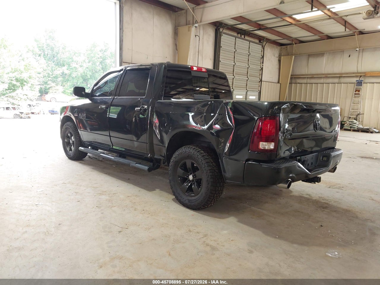 2016 RAM 1500 SPORT · 3/8
