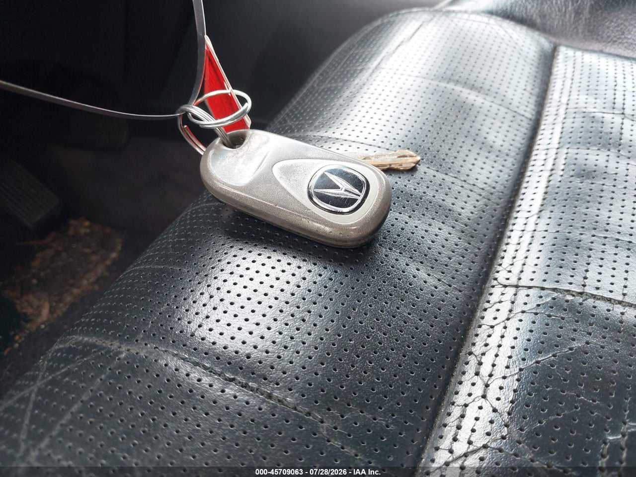 2HNYD18996H****** · 2006 ACURA MDX · 11/11