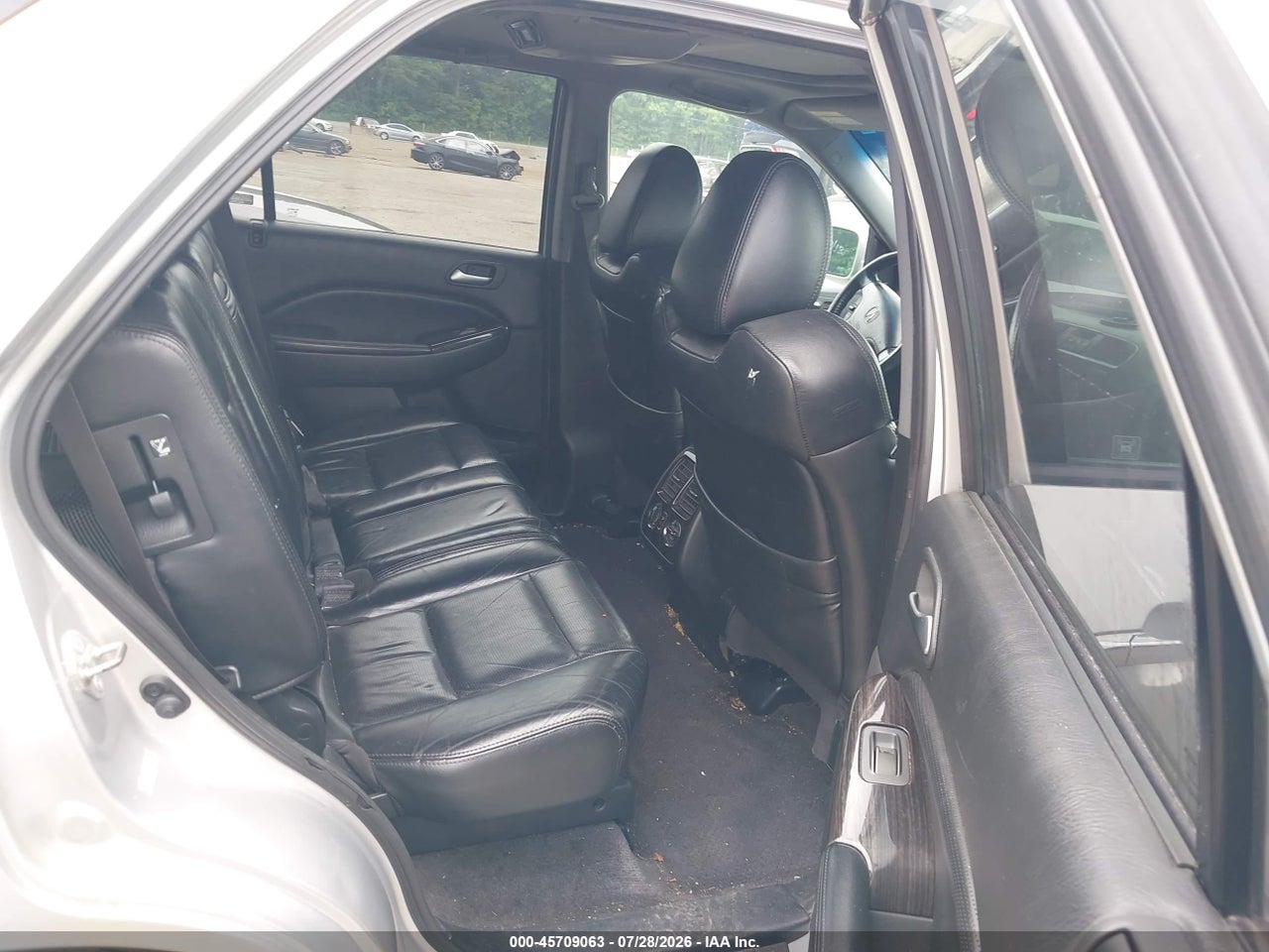 2HNYD18996H****** · 2006 ACURA MDX · 8/11