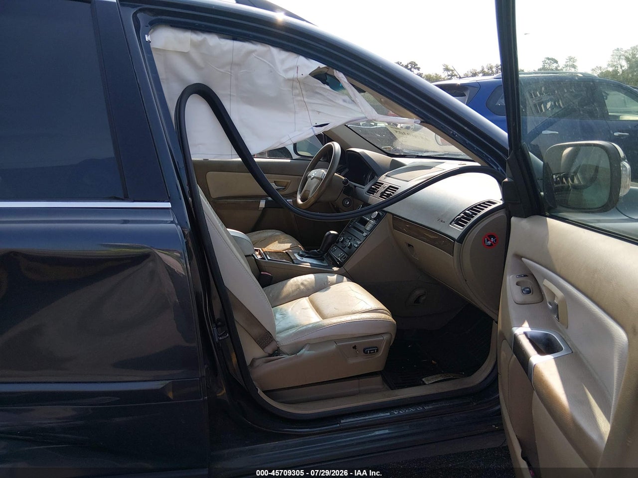 2011 VOLVO XC90 3.2 · 5/10