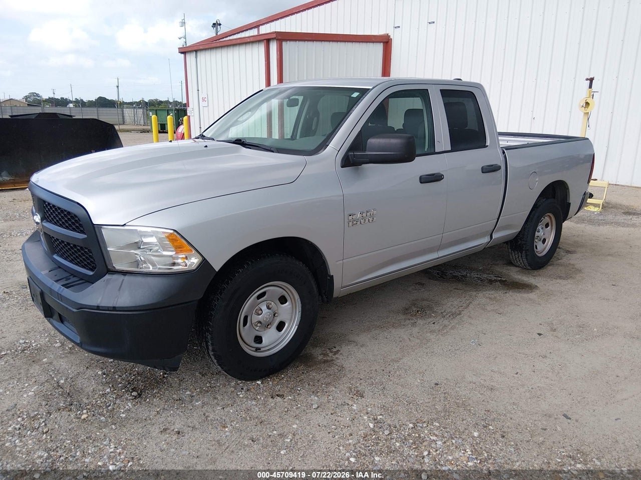 2017 RAM 1500 TRADESMAN  4X2 6'4 BOX · 2/11