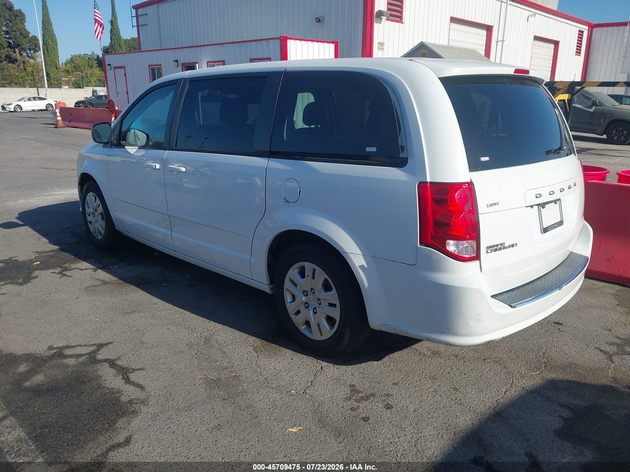 2C4RDGBG5HR****** · 2017 DODGE GRAND CARAVAN SE · 3/11