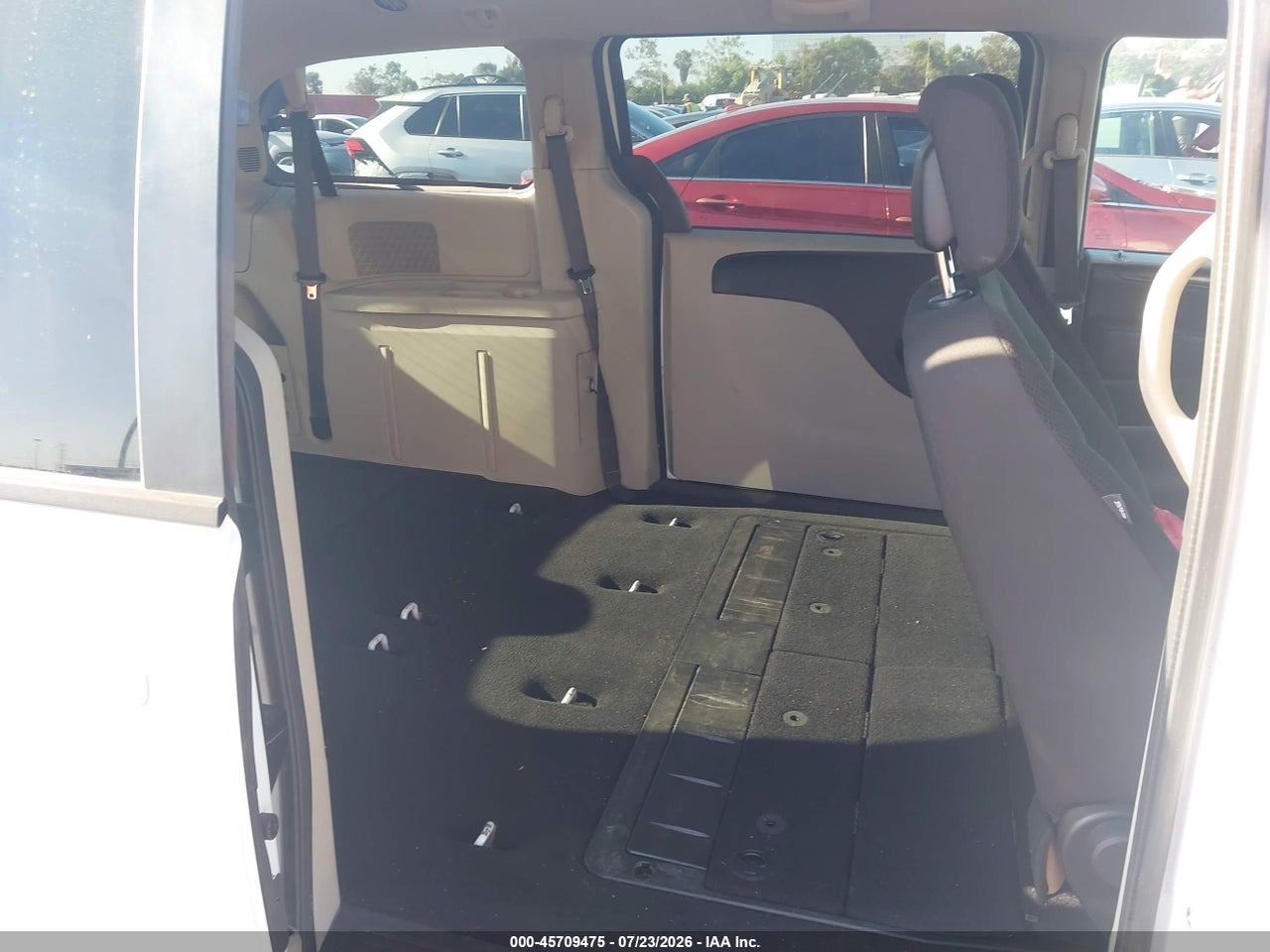 2C4RDGBG5HR****** · 2017 DODGE GRAND CARAVAN SE · 8/11
